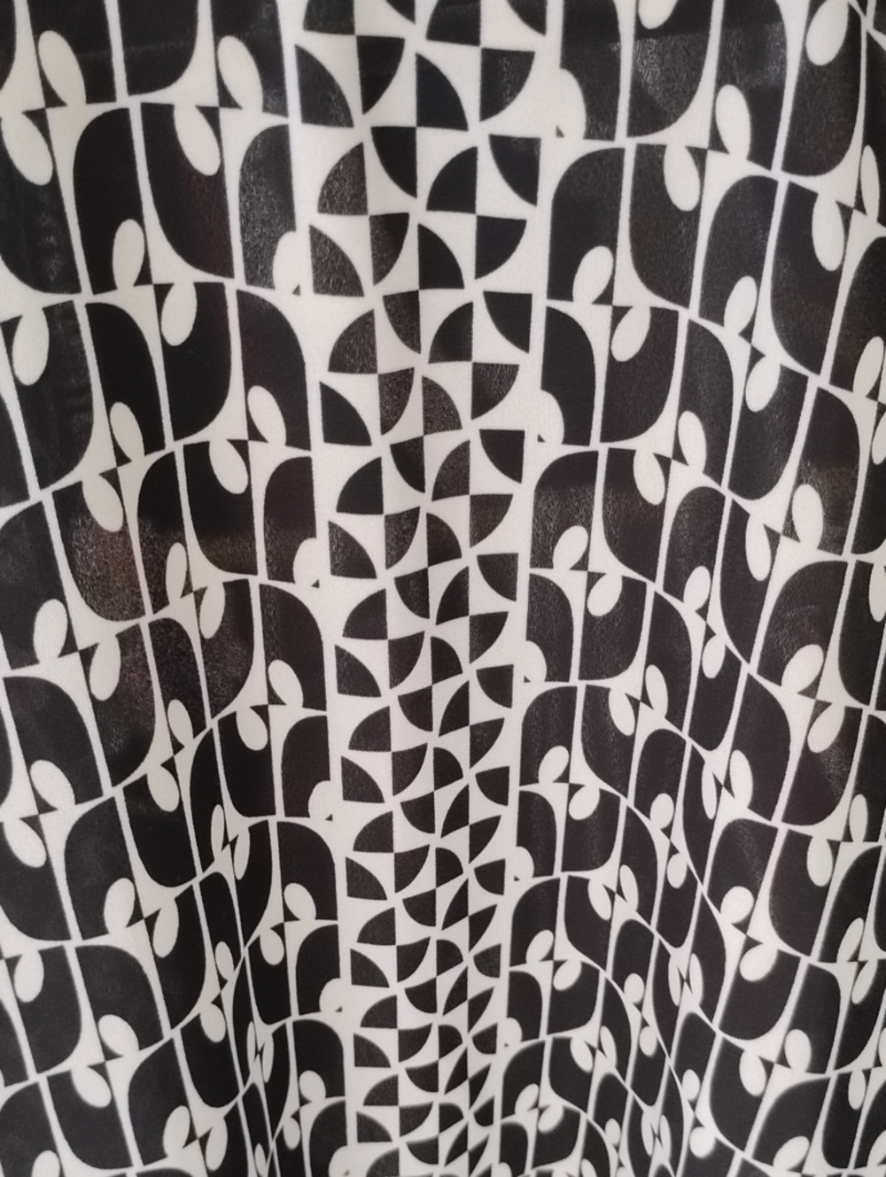 Max Studio Black and White Geometric Kimono Top - Picture 7 of 8